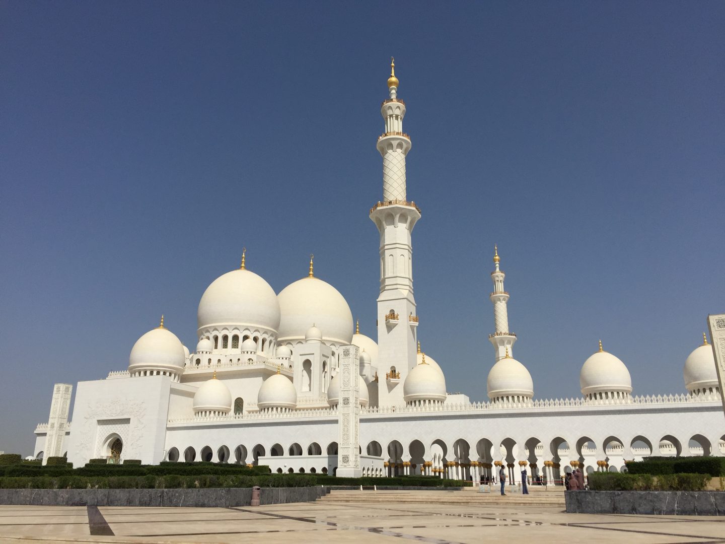 Viajar sola a Abu Dhabi